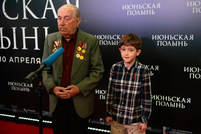 Картину представили герой, актеры и съемочная группа | Источник: пресс-служба «Норд стар продакшен»
