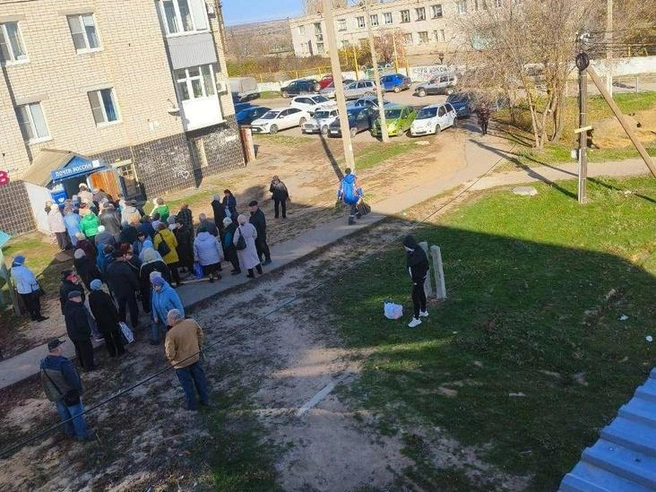 Единственное отделение в рабочем поселке работает три дня в неделю | Источник: читатели V1.RU