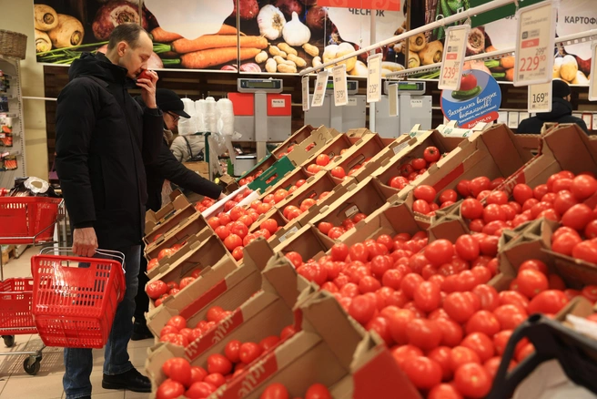 Помидоры подорожали на 3% | Источник: Сергей Михайличенко / FONTANKA.RU