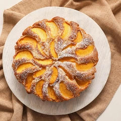 Вкусно, как у бабушки: постный яблочный пирог с манной крупой