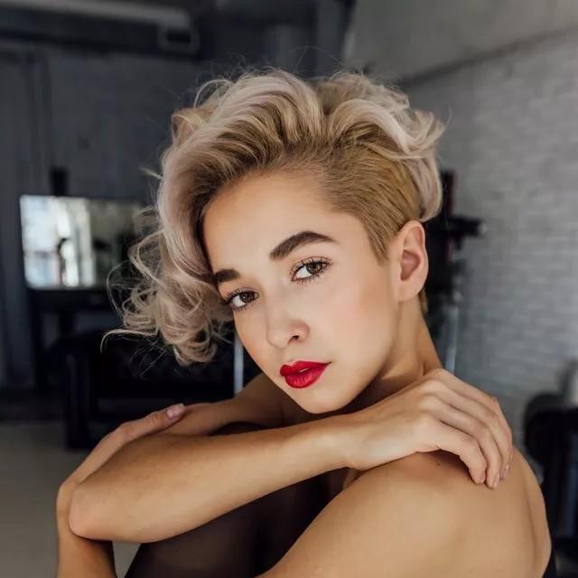 «Малыша „передержали“ в воде — и он захлебнулся»: семья Аиши Чигги готовится к похоронам, сама блогер остается в больнице