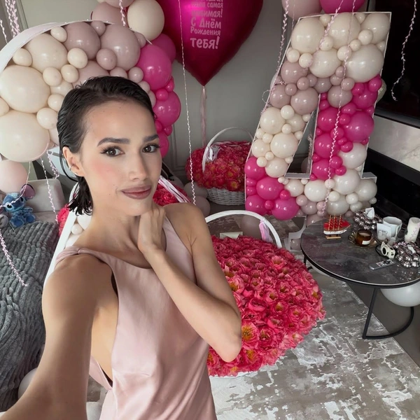 Алина Загитова | www.starhit.ru