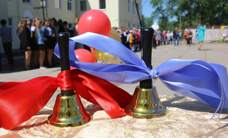 С 1 сентября в каждой школе в начале учебной недели будут исполнять гимн России