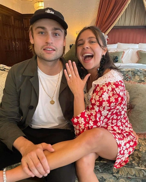Источник: @belpowley