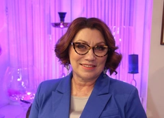 Роза Сябитова млеет от Джеки Чана: «Это идеальный мужчина для меня, секс-символ!»