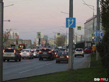 Для автомобилистов со стороны Гознака изменили движение по полосам | Источник: Кирилл Хафизов / 59.RU