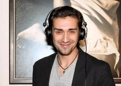 Руслан Нигматуллин рассказал, когда состоится свадьба с телеведущей, которая моложе его на 28 лет