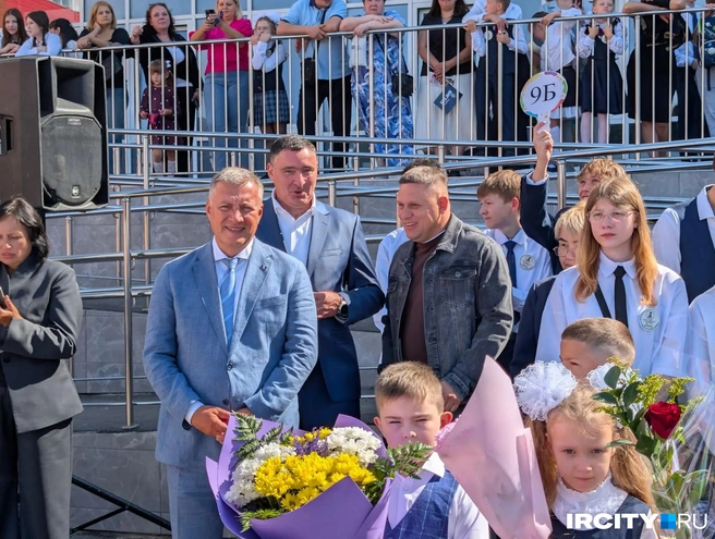 На открытие школы № 58 приехали губернатор и мэр | Источник: «ИрСити»