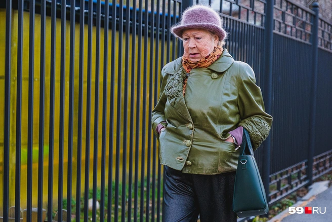 Пермские бабушки тоже те еще модницы! | Источник: Тимофей Калмаков / 59.RU