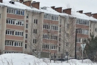 В Костроме усилили проверки очистки кровель от снега и льда