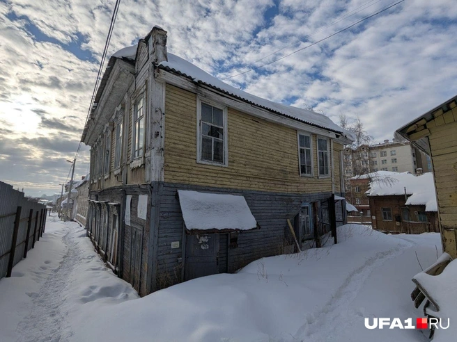 С одной стороны такие дома не очень жалко | Источник: Булат Салихов / UFA1.RU