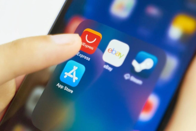 Новые правила могут усложнить заказ товаров из-за рубежа | Источник: Savusia Konstantin / iStock