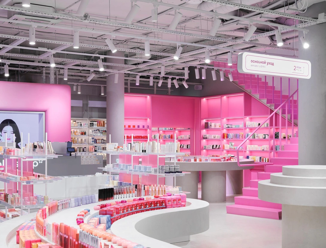 Как конфета: магазин косметики Hollyshop в Санкт-Петербурге | Источник: Дмитрий Суворов