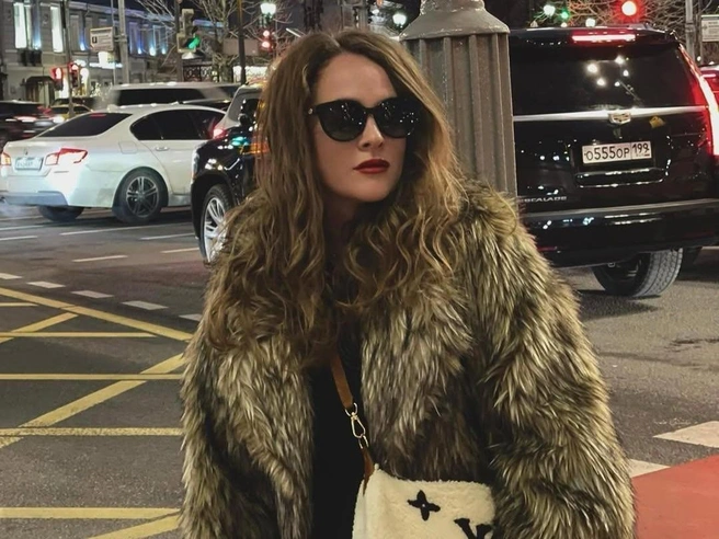 Аглая Тарасова назвала произошедшее «большой ошибкой» и признала вину, не пытаясь оправдаться или скрыть подробности | Источник: aglayatarasova / Instagram (экстремистская организация, деятельность запрещена на территории РФ)