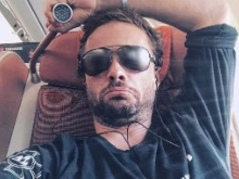 «Холостяк» Илья Глинников готовит для мамы дорогой подарок