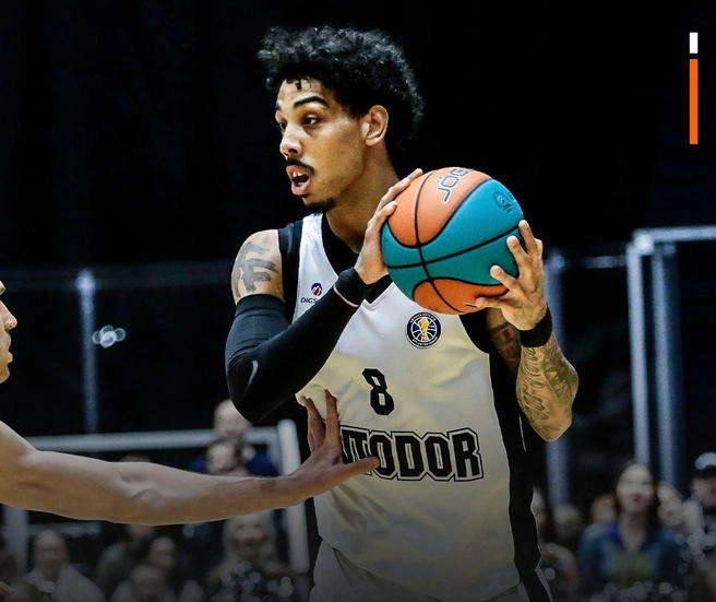 Терренс Эдвардс — опытный игрок | Источник: БК «Автодор» / @BCAVTODOR