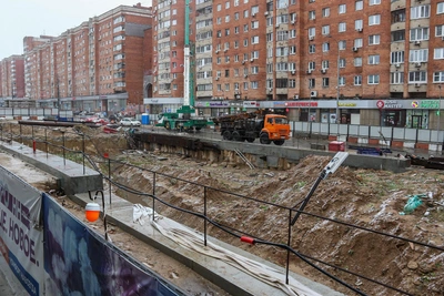 Два дома в Нижнем укрепляют из-за стройки метро вместо переноса
