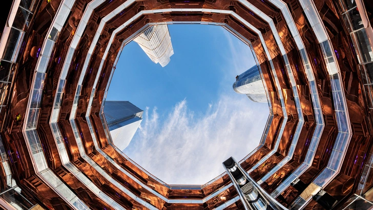 Heatherwick's Vessel at Hudson Yards opens to the public (фото 0)