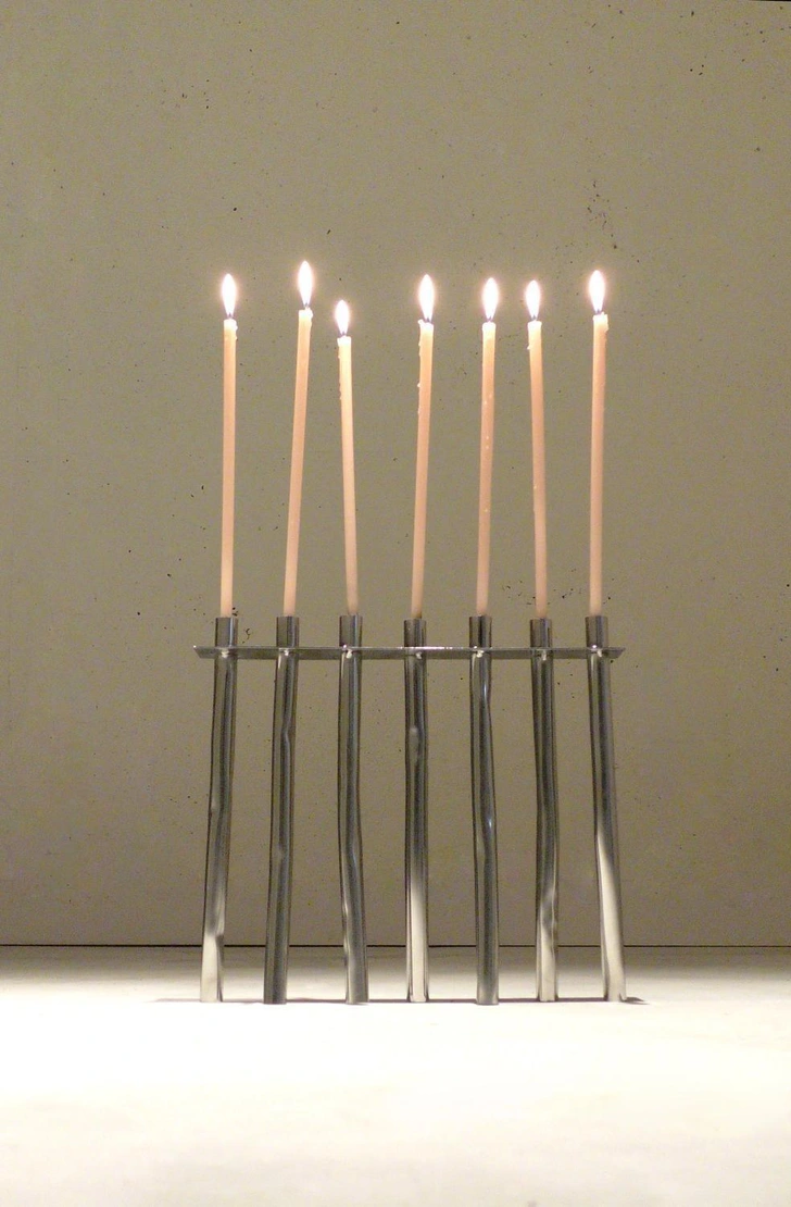 Подсвечник Shuǐ. Irony Elements | Источник: Irony Elements