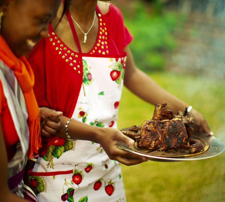 Пока огонь горит: как традиция готовить еду на костре объединяет жителей ЮАР