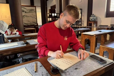 Calligraphy leads Barnaul student to year-long China exchange