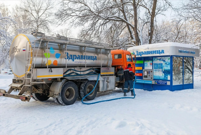 Воду привозят автоцистерной, а электричество оплачивают самостоятельно | Источник: «Здравница»