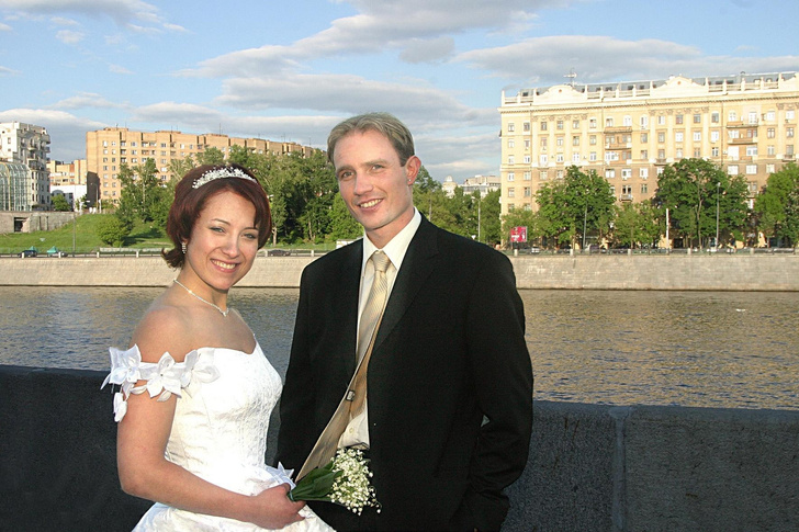Как выглядела первая жена Костомарова — на их свадьбе Домнина была подругой невесты