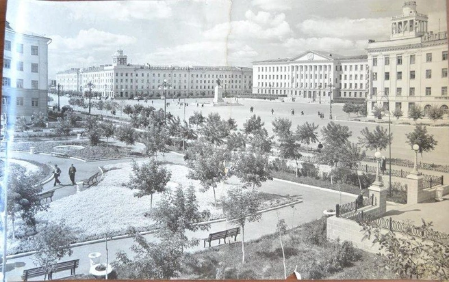 Площадь им. В.&nbsp;И.&nbsp;Ленина, 1961 г. | Источник: Старый Курган, источник: ГАУК «Курганский областной краеведческий музей»