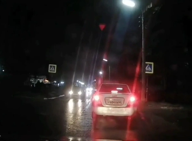 Наезд на пешехода на улице Зубковой попал на видео | ya62.ru