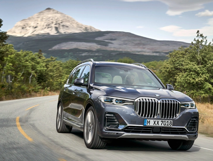 Восемь убойных фактов о BMW X7