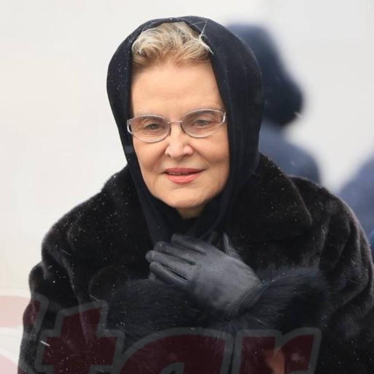 Малышева ругает себя на похоронах Пиманова: «Эти дни меня мучает вопрос: почему, работая с ним, ни разу не обследовала его»