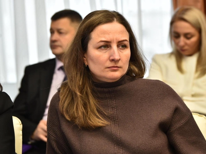 Елена Ермолова утверждена в должности министра имущественных отношений Ярославской области. | Источник: Министерство имущественных отношений Ярославской области / vk.com