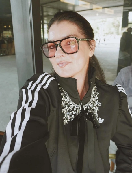 Вероника Степанова | www.starhit.ru