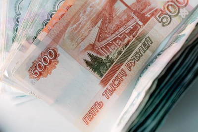 Директор ткацкого предприятия задолжал сотрудникам более 200 тысяч рублей