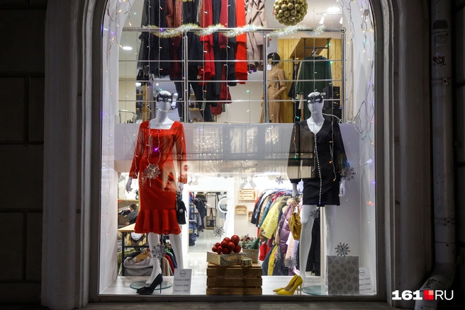 Времени для подготовки к новогодней ночи осталось не так много | Источник: Евгений Вдовин / 161.RU