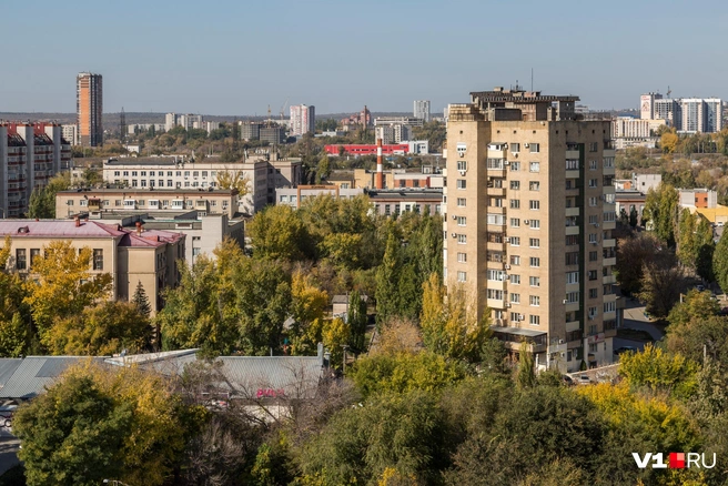 Без воды остались сотрудники и посетители бизнес-центра «Дельта» | Источник: Константин Завриков / V1.RU