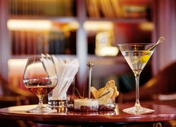 Tourbillon открывает lounge зону