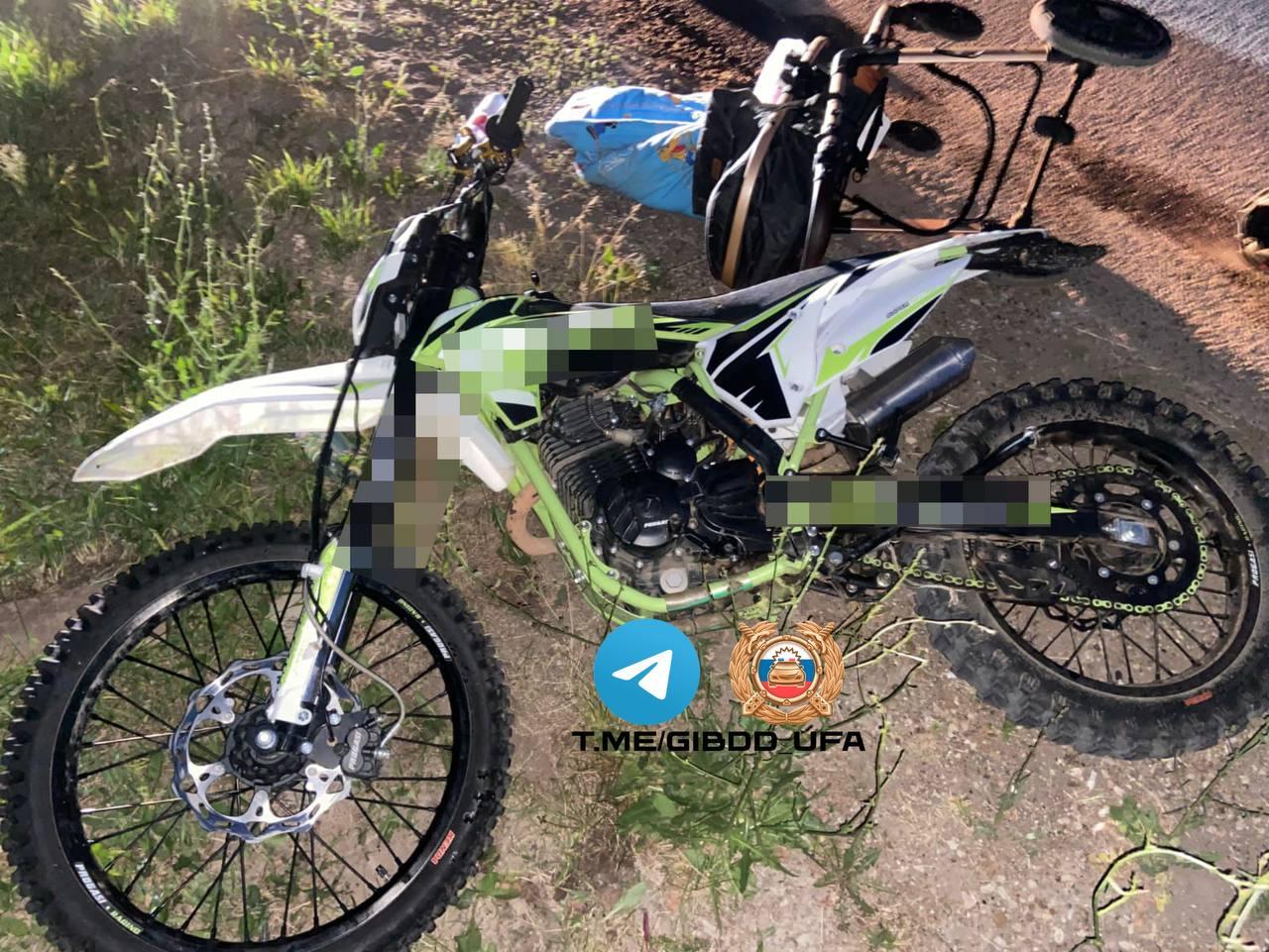 В Уфе 13-летний школьник на мотоцикле сшиб сверстницу и коляску с младенцем