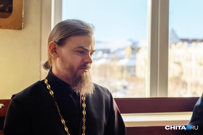 Отец Михаил служил в церкви еще школьником | Источник: Олег Фёдоров / CHITA.RU