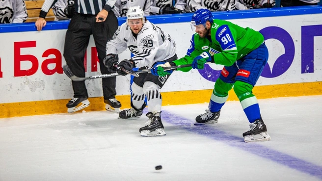 Фитинг бөлмелеріндегі порно-войеризм