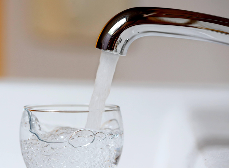 Назван очень простой способ очистить воду от микропластика