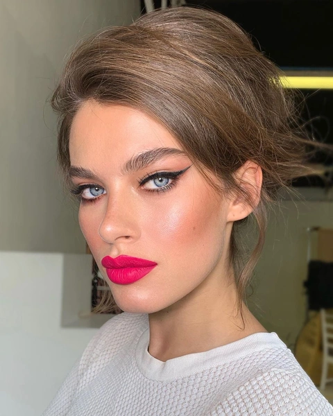 Beauty inspiration: яркий макияж за 5 минут