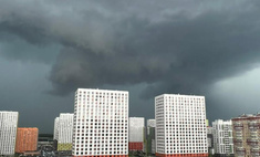 Смерчи пугают жителей, ветер срывает крыши, автомобили плывут: ураган «Эдгар» затопил Москву