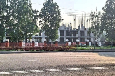 Стройку элитного ЖК в центре Новокузнецка приостановили