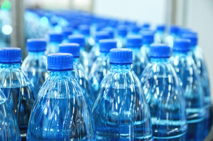Что будет со здоровьем, если пить только покупную воду из бутылок