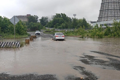 Улицы Екатеринбурга ушли под воду после мощного ливня
