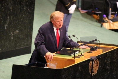 Трамп: решу, уничтожить Иран или дать ему шанс