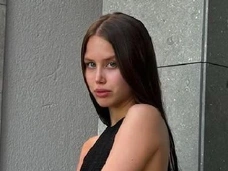 19-летняя невеста Григория Лепса мечтает родить ребенка: «Загадываю внучку тебе, мам!»