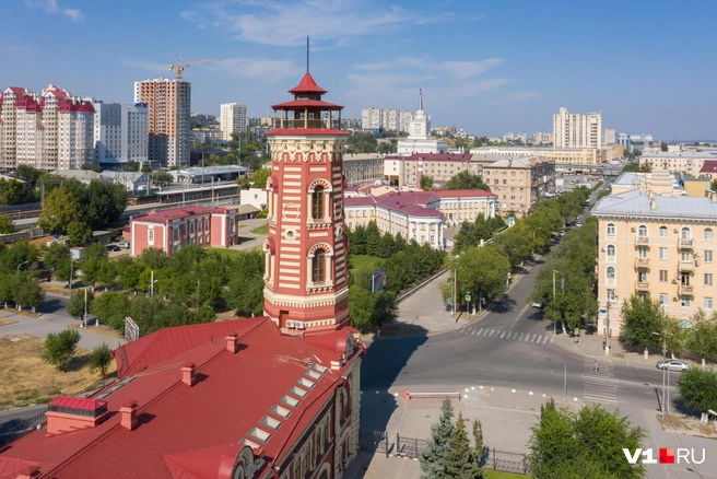 Каланча стояла на страже города от пожаров. Сейчас она стоит на страже культуры | Источник: Алексей Волхонский / V1.RU