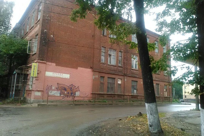 Бывшее здание училища переживает не лучшие времена | Источник: правительство ЯО